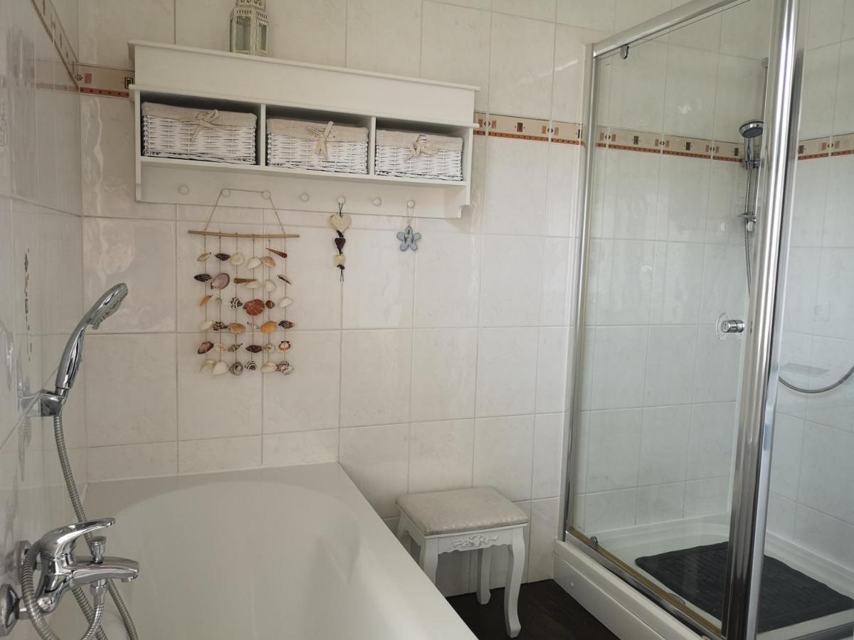 Lindenhagen Ferienwohnung Am Sternhagener See מראה חיצוני תמונה